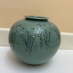 Early 20th Century Korean Celadon Porcelain Jar 6.5” Tall